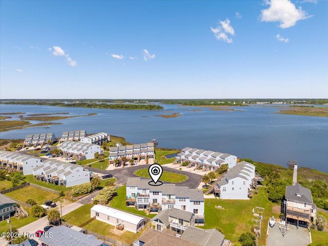 3 Bermuda Landing Place, N Topsail Beach, NC 28460