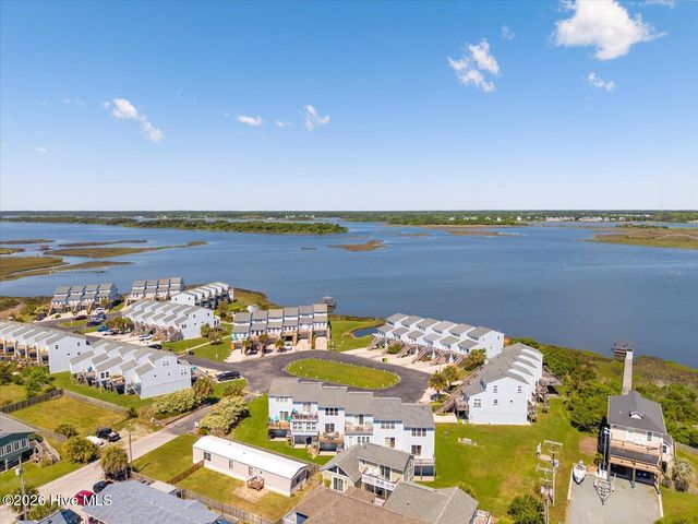 3 Bermuda Landing Place, N Topsail Beach, NC 28460