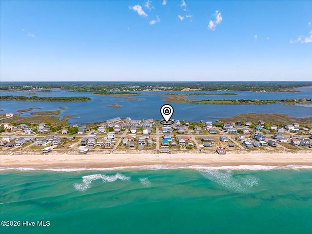 3 Bermuda Landing Place, N Topsail Beach, NC 28460
