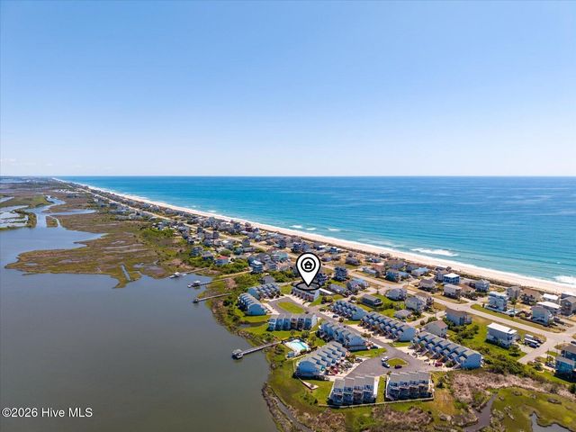 3 Bermuda Landing Place, N Topsail Beach, NC 28460
