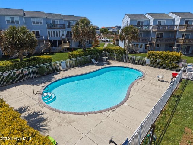 3 Bermuda Landing Place, N Topsail Beach, NC 28460
