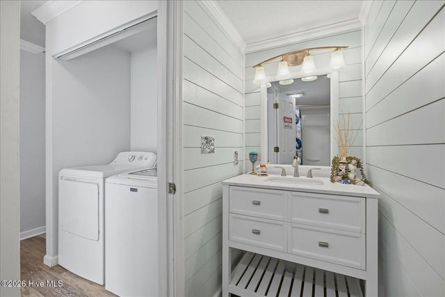 3 Bermuda Landing Place, N Topsail Beach, NC 28460