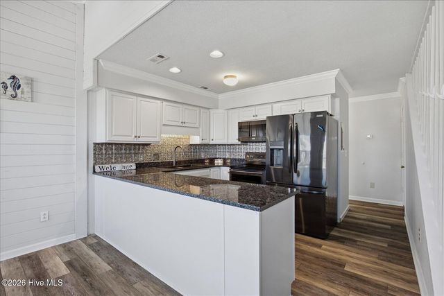 3 Bermuda Landing Place, N Topsail Beach, NC 28460