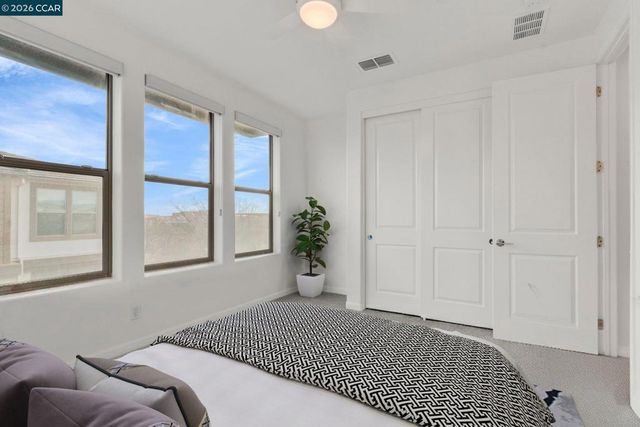 5535 5535 Horizon Pkwy, Dublin, CA 94568