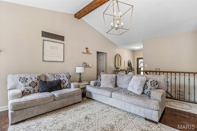 200 Timber Lane, Farmington, MO 63640
