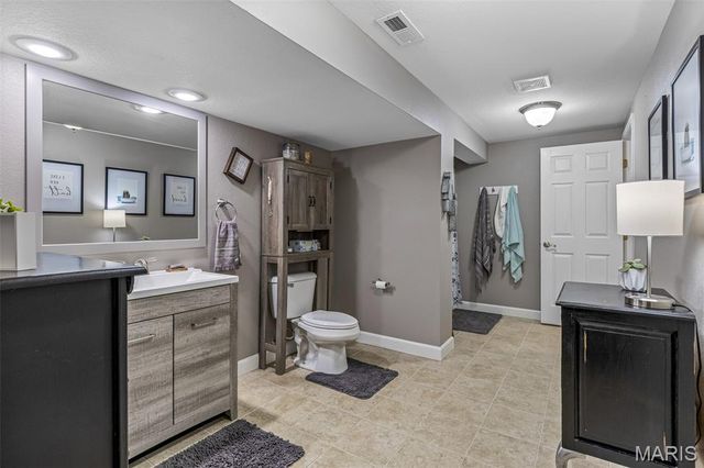 200 Timber Lane, Farmington, MO 63640