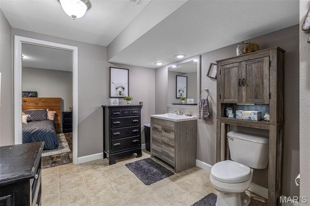 200 Timber Lane, Farmington, MO 63640