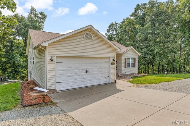 200 Timber Lane, Farmington, MO 63640