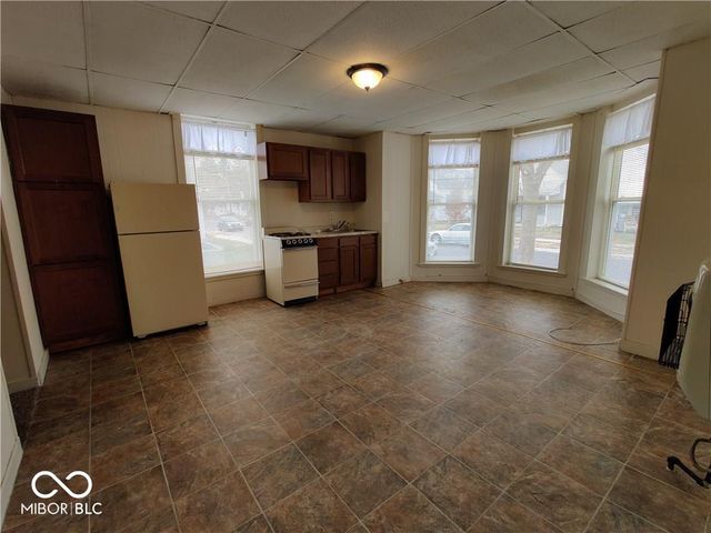 617 W Franklin Street, Shelbyville, IN 46176