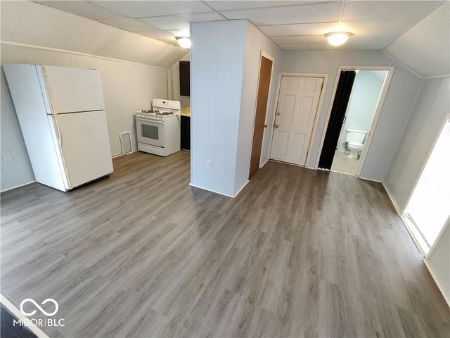 617 W Franklin Street, Shelbyville, IN 46176