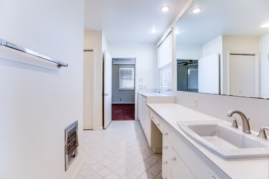 Image 42 of property listing at 4201 River Bend Dr, San Angelo, TX 76903