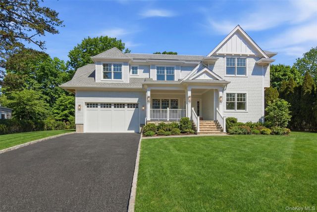 8 Club Road, Sea Cliff, NY 11579