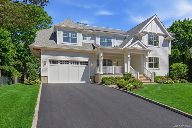 8 Club Road, Sea Cliff, NY 11579