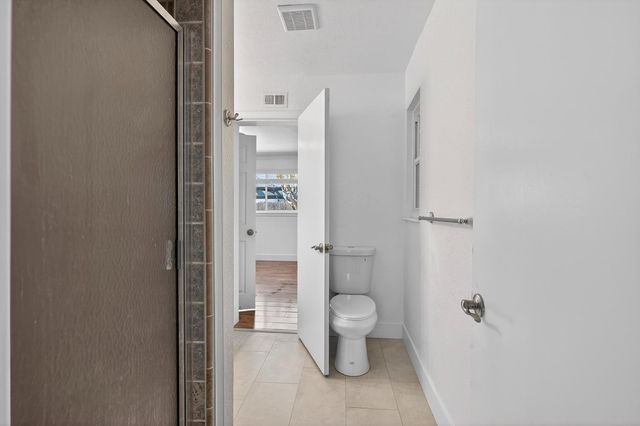 6963 Leesburg Pl, Stockton, CA 95207