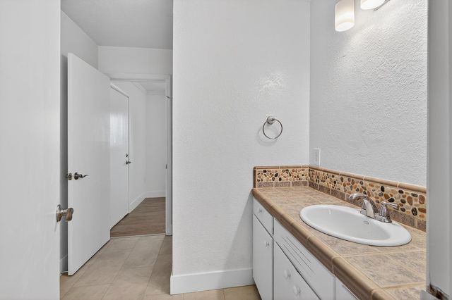 6963 Leesburg Pl, Stockton, CA 95207