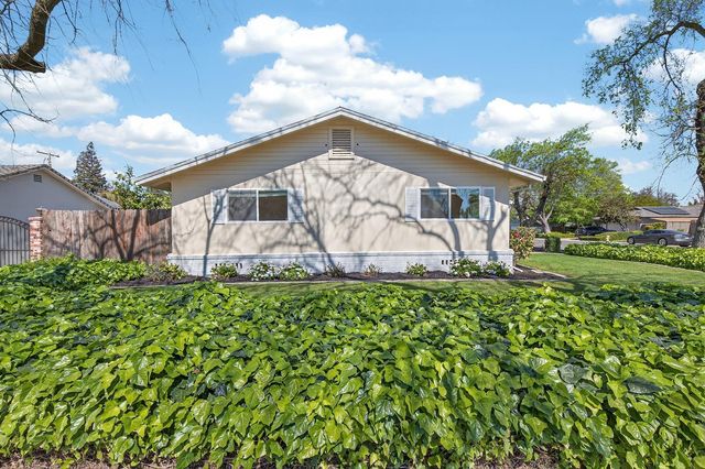 6963 Leesburg Pl, Stockton, CA 95207