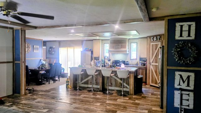 359 Stage Rd, Charlotte, TN 37036