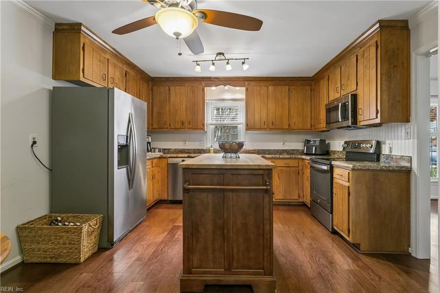 141 Sloane PL, Newport News, VA 23606