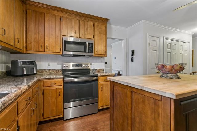 141 Sloane PL, Newport News, VA 23606