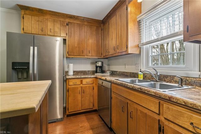 141 Sloane PL, Newport News, VA 23606