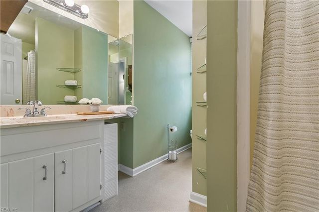 141 Sloane PL, Newport News, VA 23606