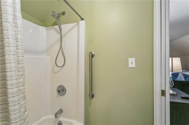 141 Sloane PL, Newport News, VA 23606