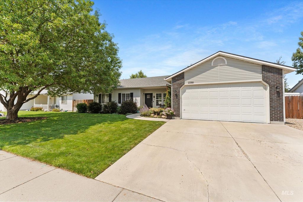2790 W Forecast St, Meridian, ID 83642 photo 3