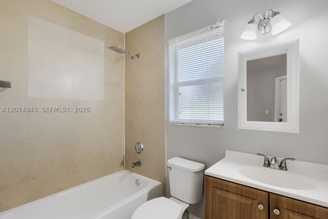 2710 Neaton Ct, Wellington, FL 33414