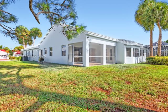 2710 Neaton Ct, Wellington, FL 33414
