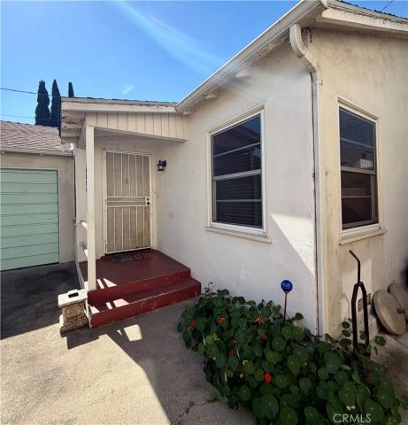 4064 Perlita, Los Angeles, CA 90039
