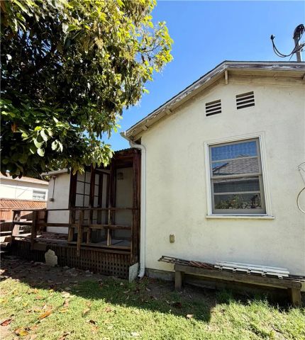4064 Perlita, Los Angeles, CA 90039
