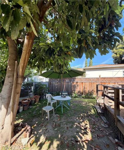 4064 Perlita, Los Angeles, CA 90039