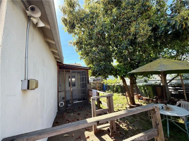 4064 Perlita, Los Angeles, CA 90039