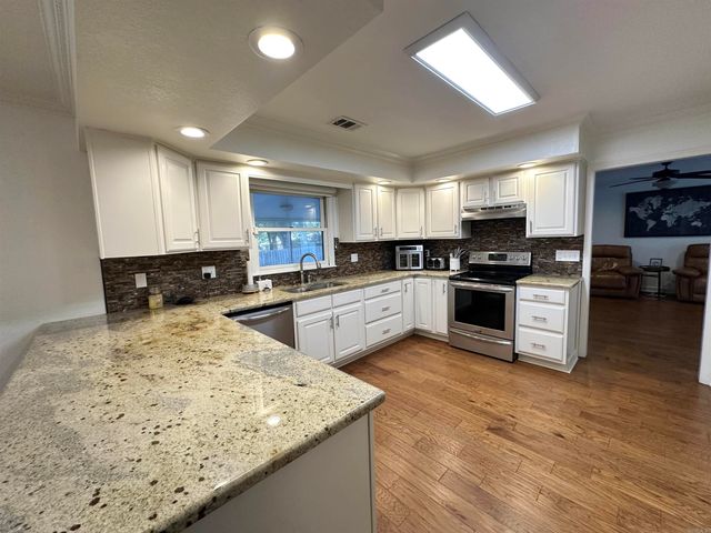 1408 Hillcrest, Jonesboro, AR 72401