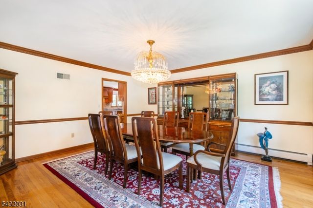 34 Silver Spring Ct, East Hanover Twp., NJ 07936