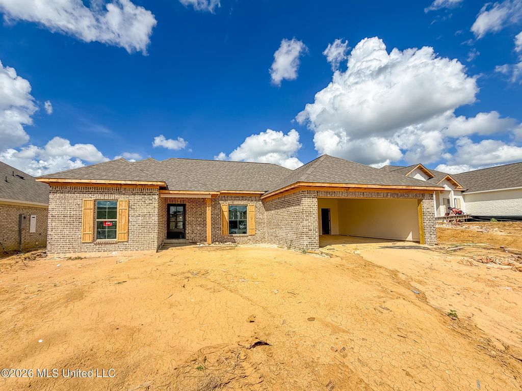 1303 Elderberry Lane, Pearl, MS 39208