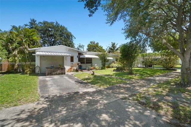 7509 Garfield St, Hollywood, FL 33024
