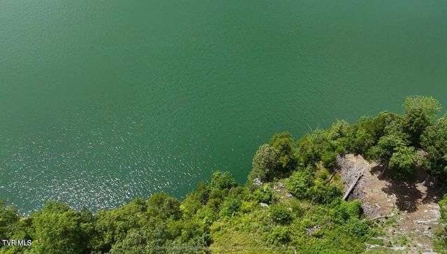 626 Harbor Point Drive, Johnson City, TN 37615