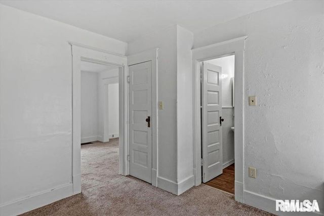 2516 S 10TH Street, Springfield, IL 62703