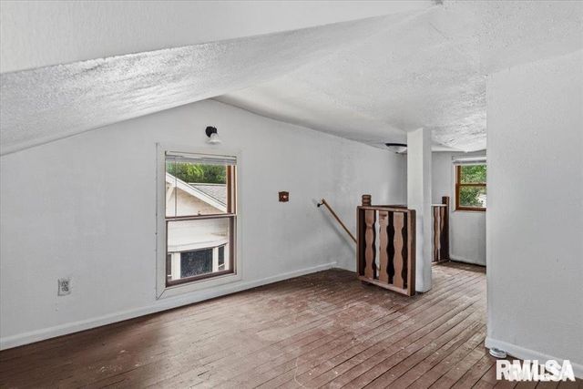 2516 S 10TH Street, Springfield, IL 62703