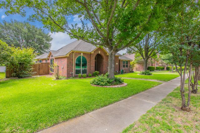 1410 Holveck Drive, Cedar Hill, TX 75104