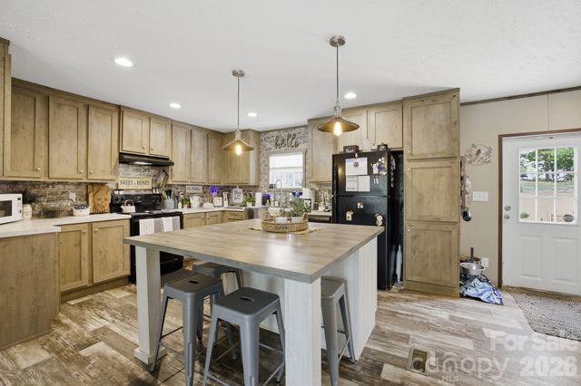 980 Lakeland Avenue, Lincolnton, NC 28092