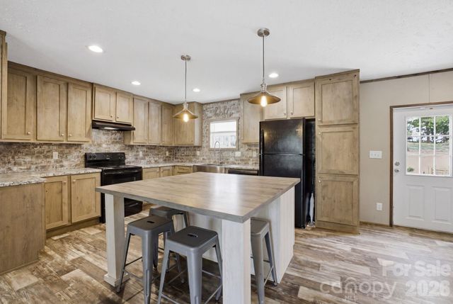 980 Lakeland Avenue, Lincolnton, NC 28092