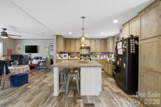 980 Lakeland Avenue, Lincolnton, NC 28092