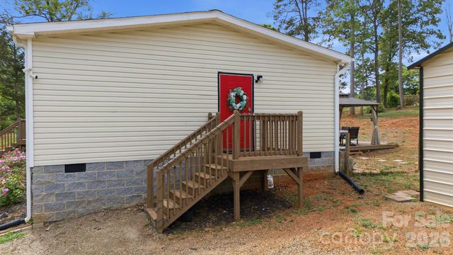 980 Lakeland Avenue, Lincolnton, NC 28092