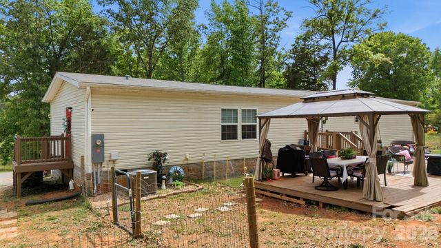 980 Lakeland Avenue, Lincolnton, NC 28092