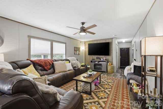 980 Lakeland Avenue, Lincolnton, NC 28092