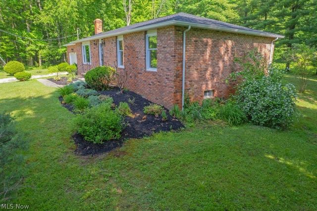 3969 Lynn Road, Ravenna, OH 44266