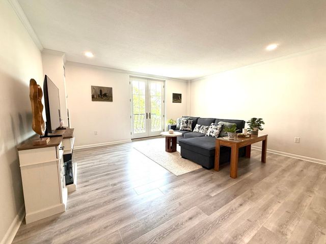 100 Marina Drive 217, Quincy, MA 02171