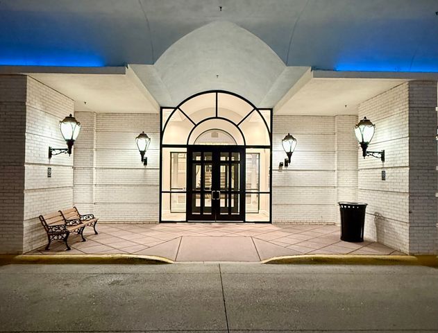 100 Marina Drive 217, Quincy, MA 02171